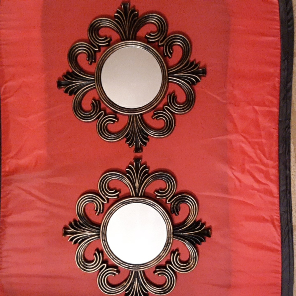 Wall mirrors